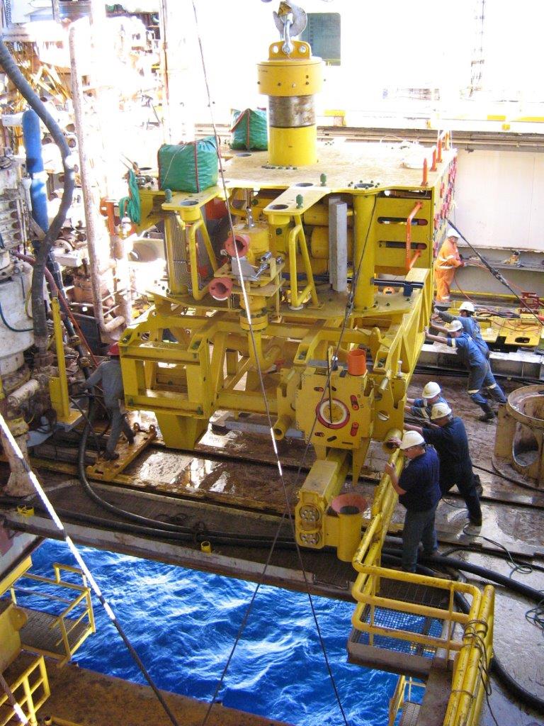 equipment rigup and offshore install sequences.jpg